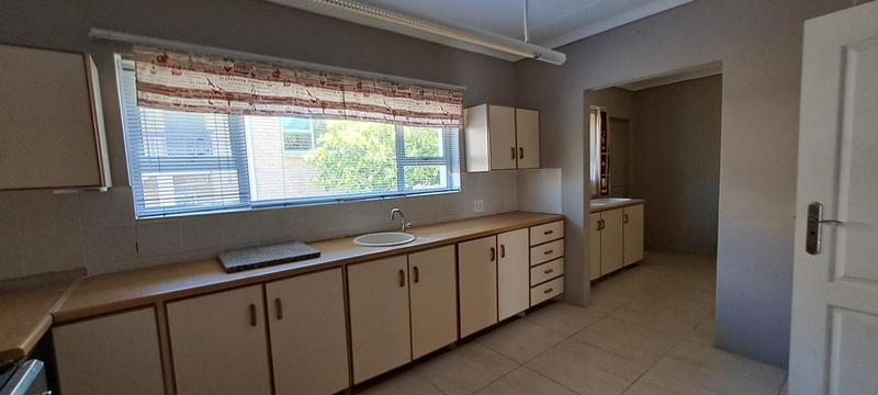 3 Bedroom Property for Sale in Stilbaai Wes Western Cape